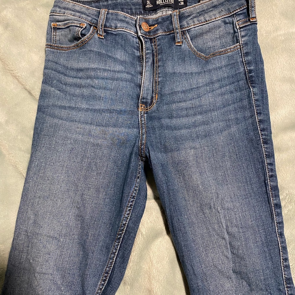 Women’s Size 3 Hollister Skinny Jeans